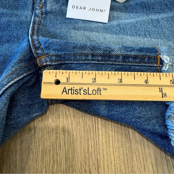 Dear John Distressed Jean Shorts Size 28 - Picture 2 of 8